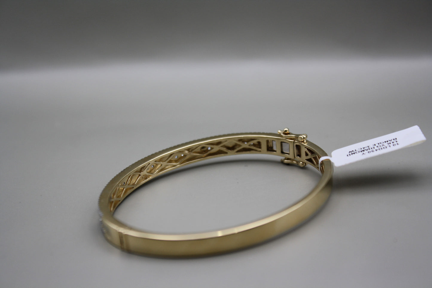 14K Yellow Gold Diamond Bangle Bracelet - 0.75ctw Natural Diamonds