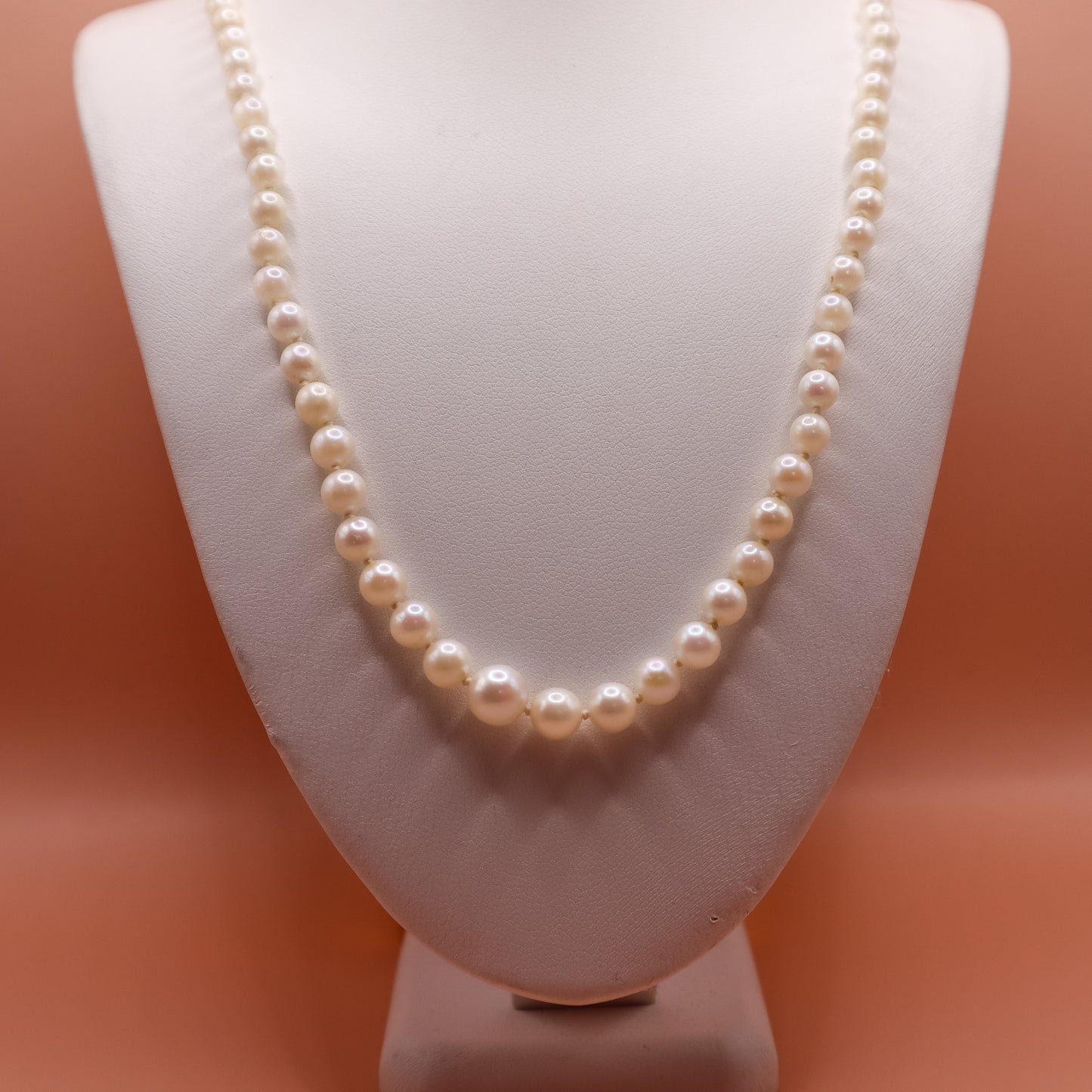 Vintage Akoya Pearl Graduated Necklace with 14K White Gold Clasp