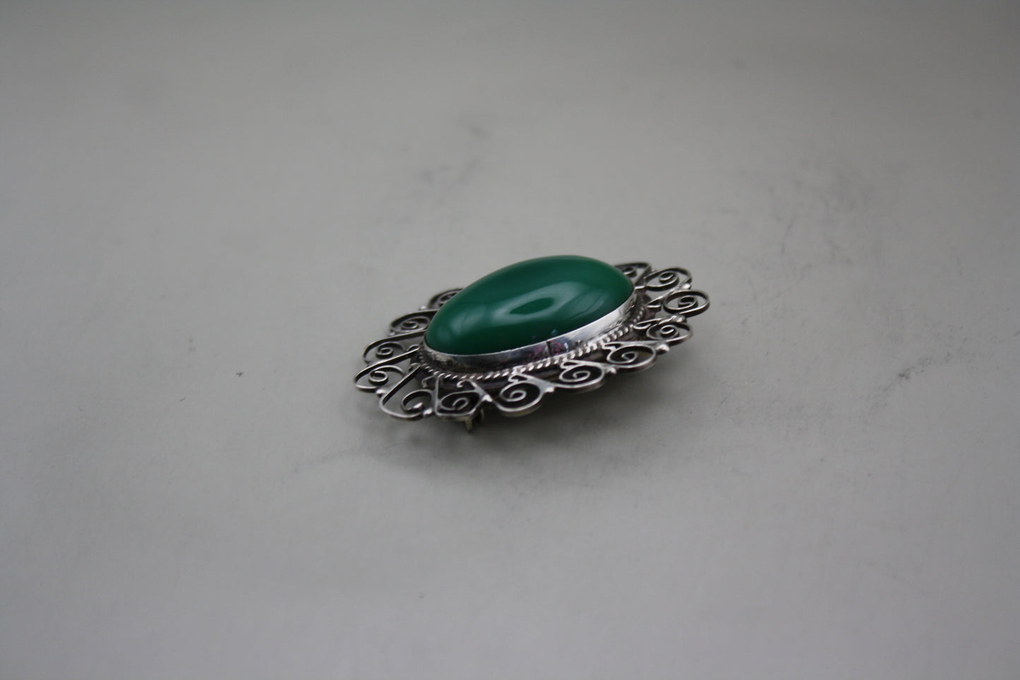 Large Vintage Mexican Sterling Silver Green Onyx Brooch/Pendant with Filigree Design