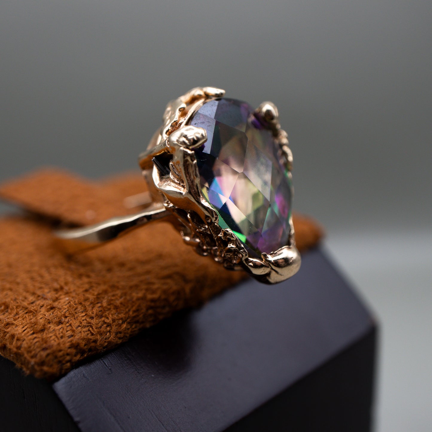 Vintage Handmade 14K Yellow Gold Hummingbird Ring with Mystic Topaz