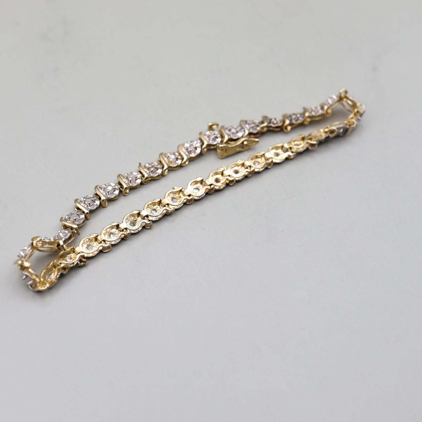 Vintage 10K Yellow Gold Diamond Tennis Bracelet - Illusion Setting