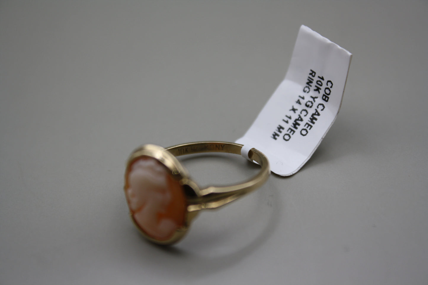 Vintage Harmony 10K Yellow Gold Shell Cameo Ring - Pristine Condition