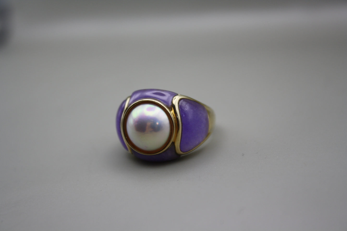 Vintage 14K Lavender Jade and Mabe Pearl Ring