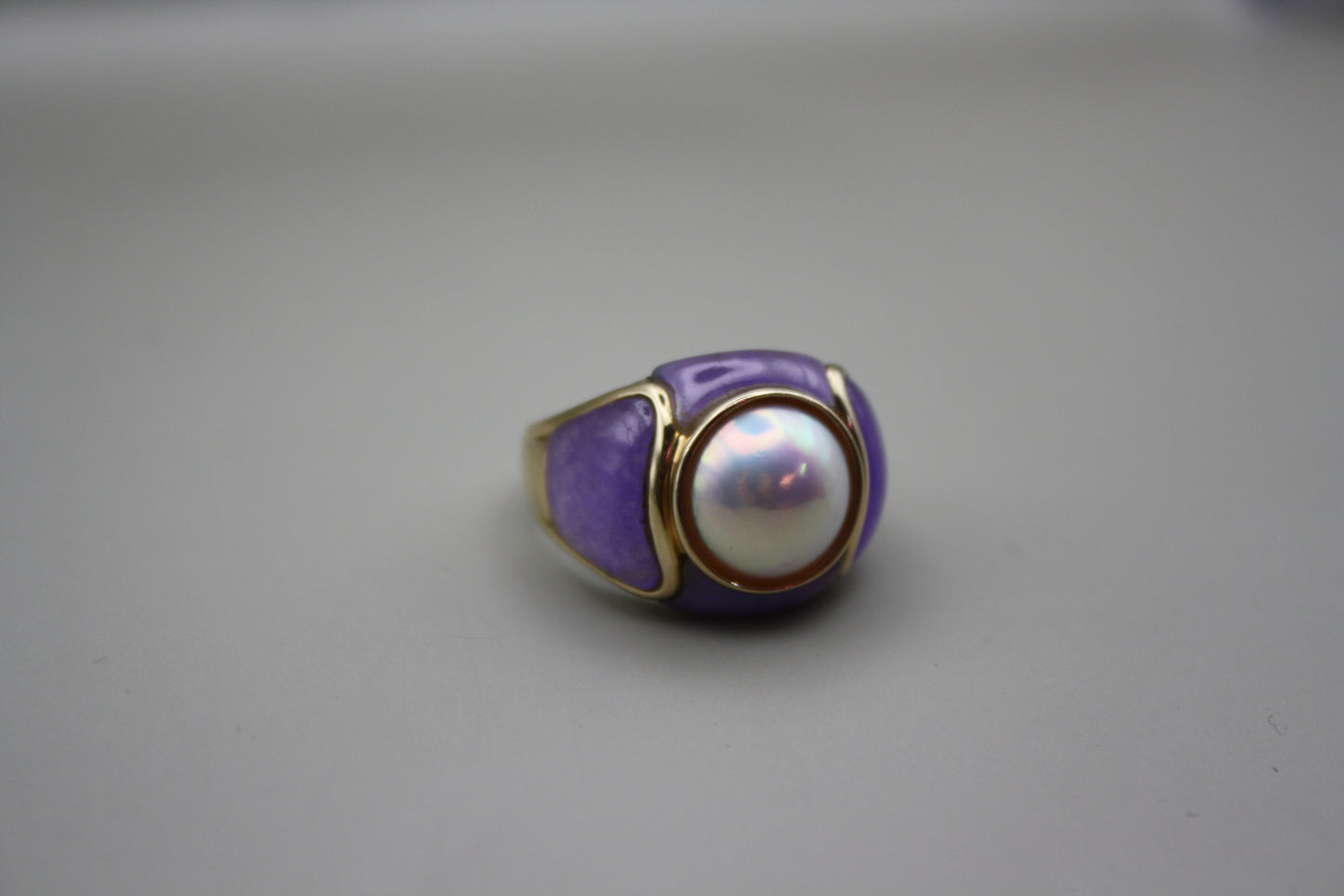 Vintage 14K Lavender Jade and Mabe Pearl Ring