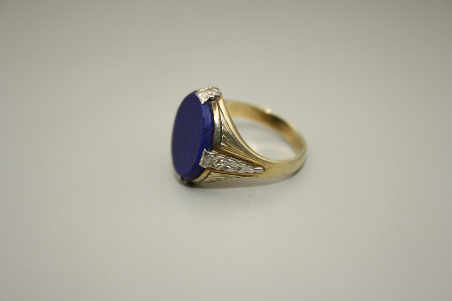 14K Yellow Gold Lapis Lazuli Signet Ring with White Gold Floral Accents