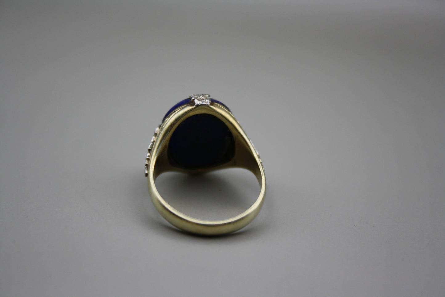 14K Yellow Gold Lapis Lazuli Signet Ring with White Gold Floral Accents