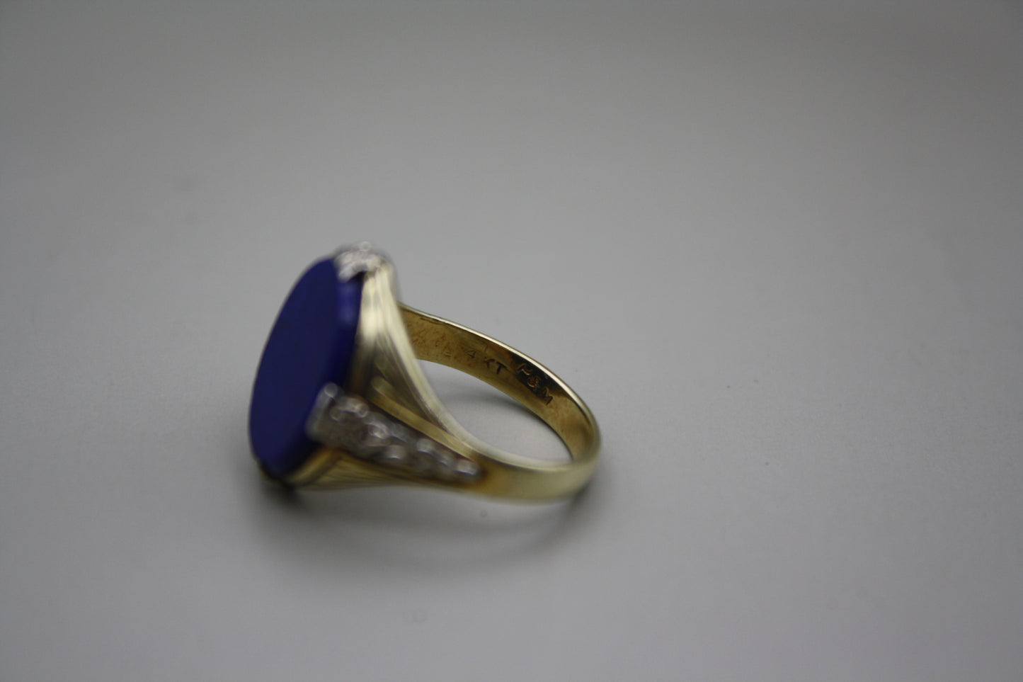 14K Yellow Gold Lapis Lazuli Signet Ring with White Gold Floral Accents