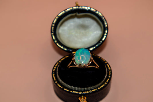 Antique Art Nouveau 375 Yellow Gold Opal Ring