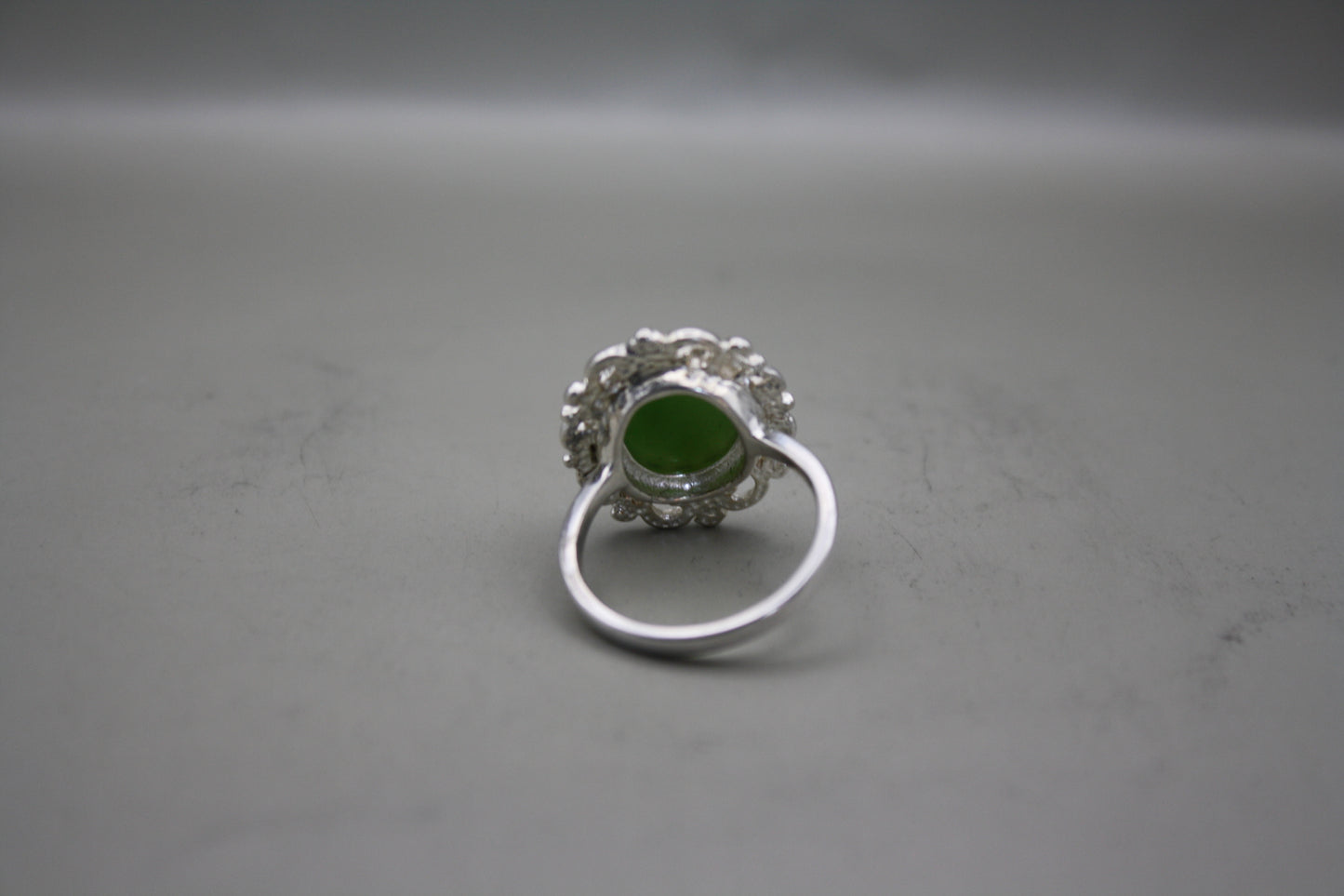 Vintage Sterling Silver Green Jadeite Jade Ring