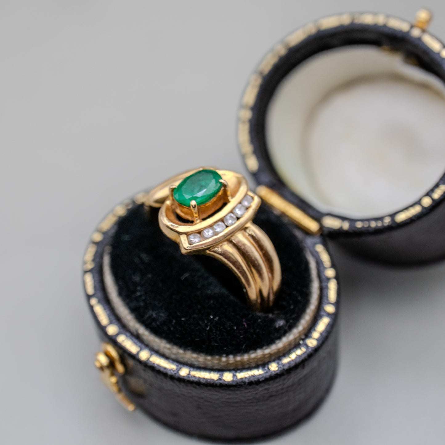 Vintage 18K Yellow Gold Emerald and Diamond Ring