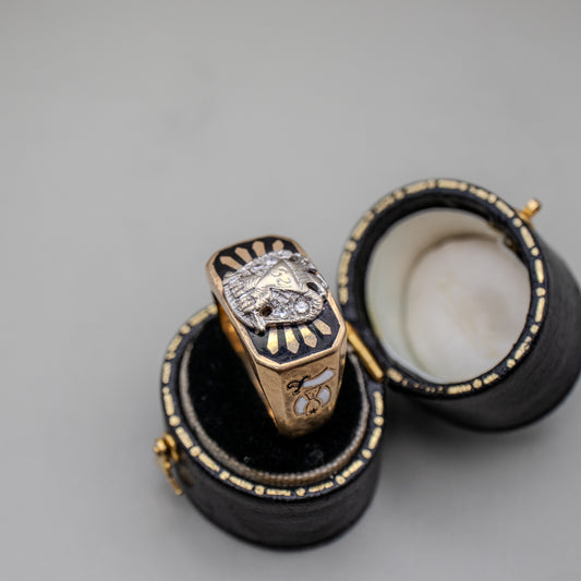 Vintage 14K Yellow Gold Masonic Signet Ring with Enamel and White Gold Eagle