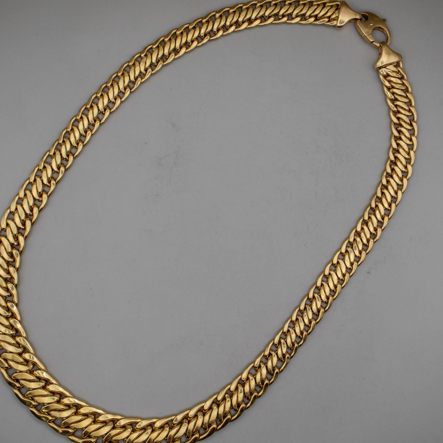 Aureate Elegance: 18K Gold European Graduated Link Chain