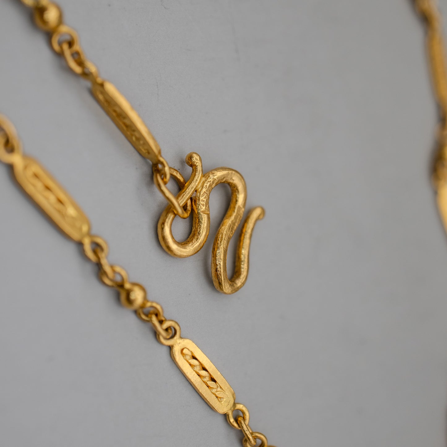 Ornate 24K Solid Gold Link Necklace