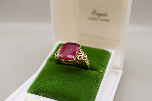 10K Yellow Gold Natural Ruby Cocktail Ring